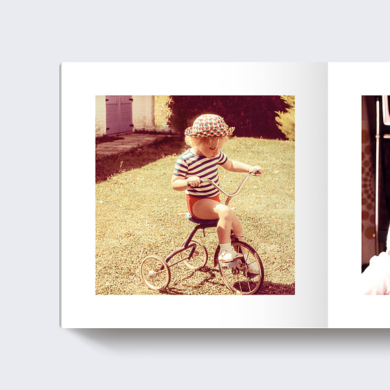 Album photo anniversaire Polaroid Page 1