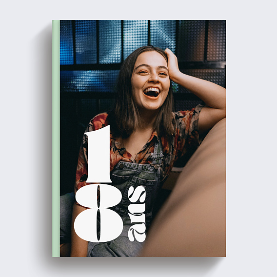 Album photo anniversaire 18 ans original