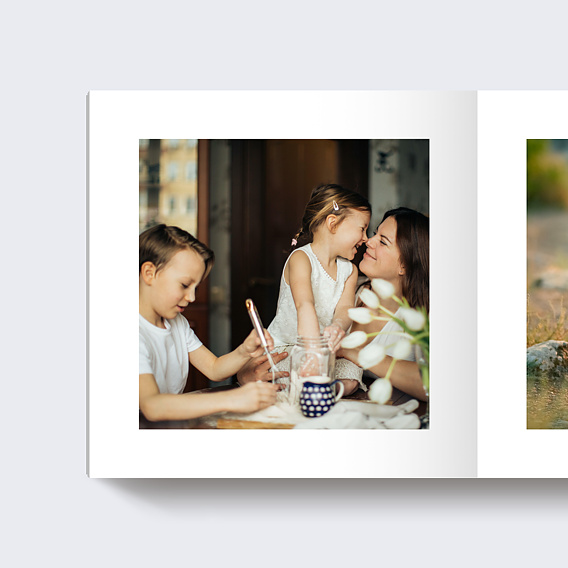 Album photo famille Polaroid (16 photos) Page 1