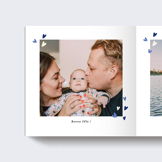 Album photo famille Motif petits cœurs Page 1