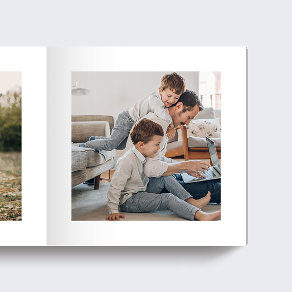 Album photo famille Polaroid Année Page 2