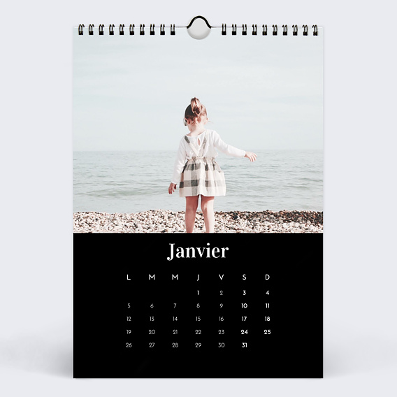 Calendrier famille Photo Mi-Page Noir (13 Photos) Janvier