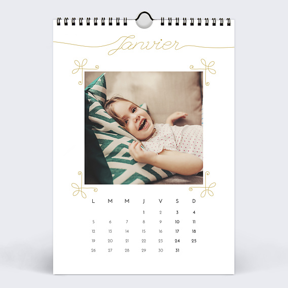 Calendrier famille Typographie Ocre (21 Photos) Janvier