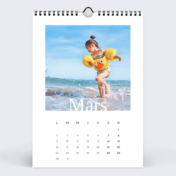 Calendrier famille Typographie Bâton (19 Photos)  Mars