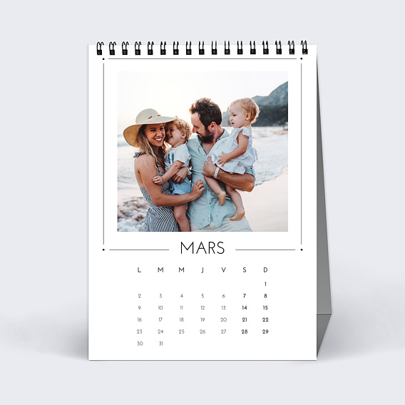 Calendrier famille Design (23 Photos) Mars