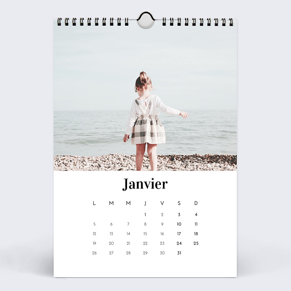 Calendrier famille Photo Mi-Page Blanc (13 Photos) Janvier