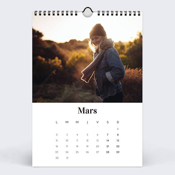 Calendrier famille Photo Mi-Page Blanc (13 Photos) Mars