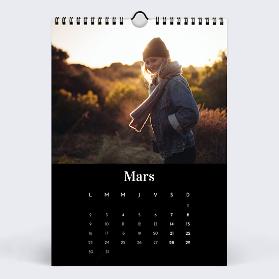 Calendrier famille Photo Mi-Page Noir (13 Photos)