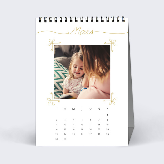 Calendrier famille Typographie Ocre (21 Photos) Mars