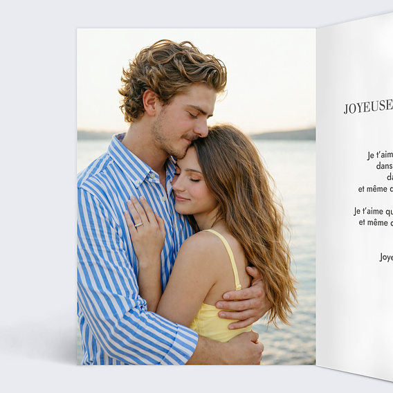 Carte d'amour Couple en illustration minimaliste Intérieur Gauche