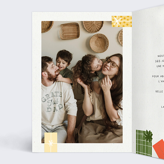 Carte de Noël  Sapin en Cadeaux Intérieur Gauche