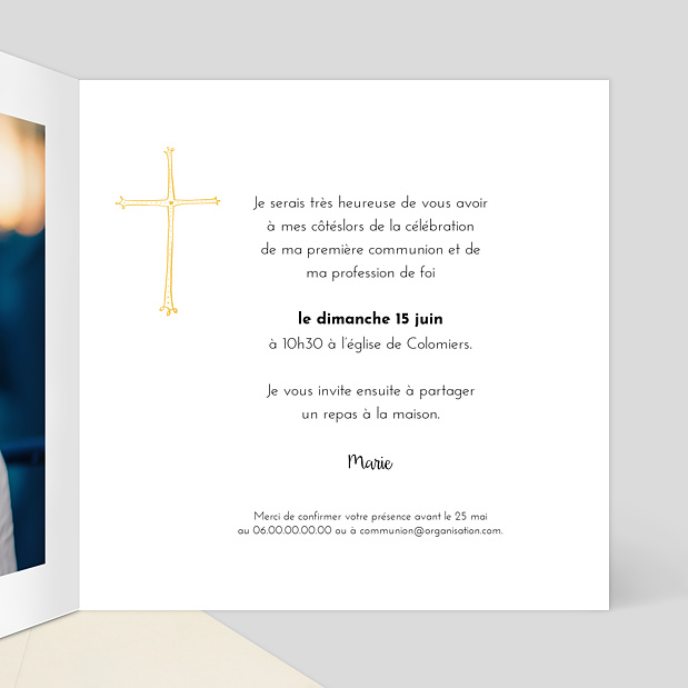Carte de communion croix d'or Intérieur Droit
