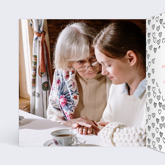 Carte fête des grands-mères Pink Heart Intérieur Gauche