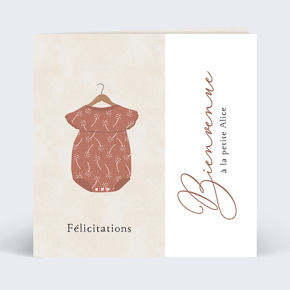 Carte félicitations naissance Petits Vêtements Fille