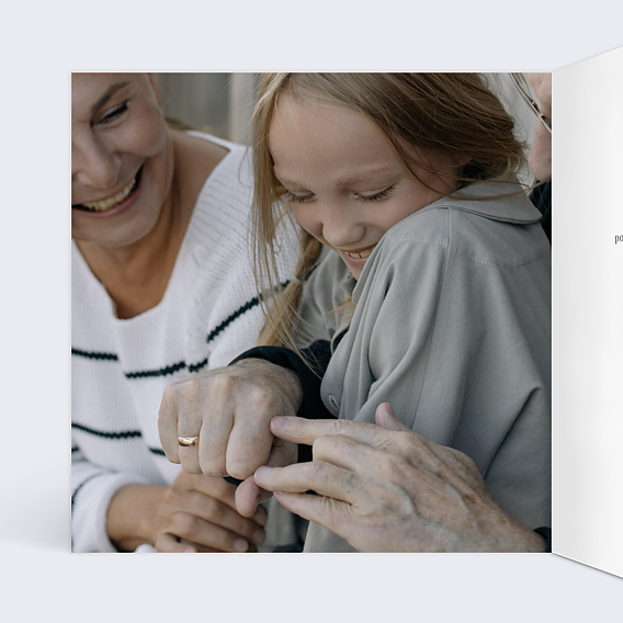 Carte fête des grands-mères With Love Intérieur Gauche