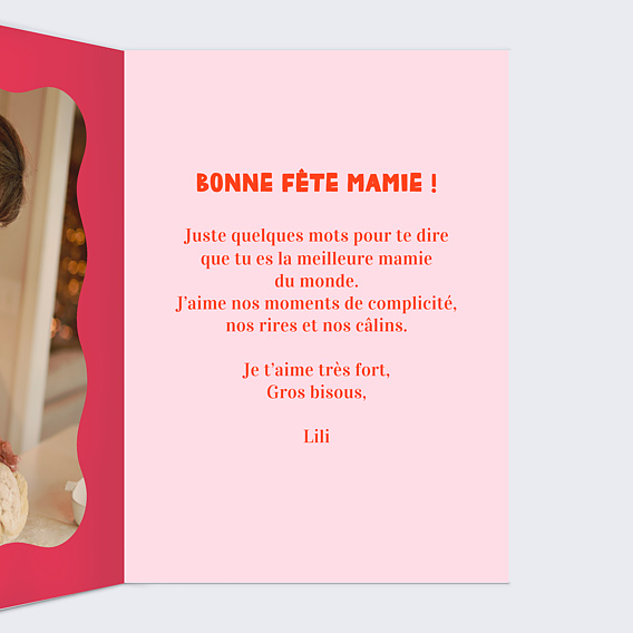 Carte fête des grands-mères Fleur iconique Intérieur Droit