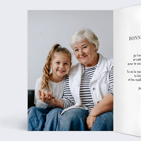 Carte fête des grands-mères Portrait en illustration minimaliste Intérieur Gauche