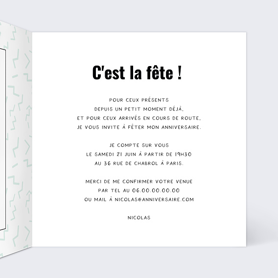 Invitation anniversaire Objets des années 80 Intérieur Droit