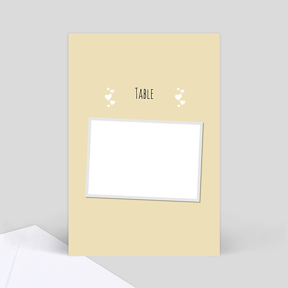 Marque-table mariage Coeurs en fête beige