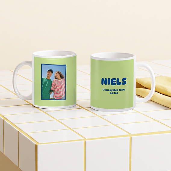 Mug famille Typo colorée Frère
